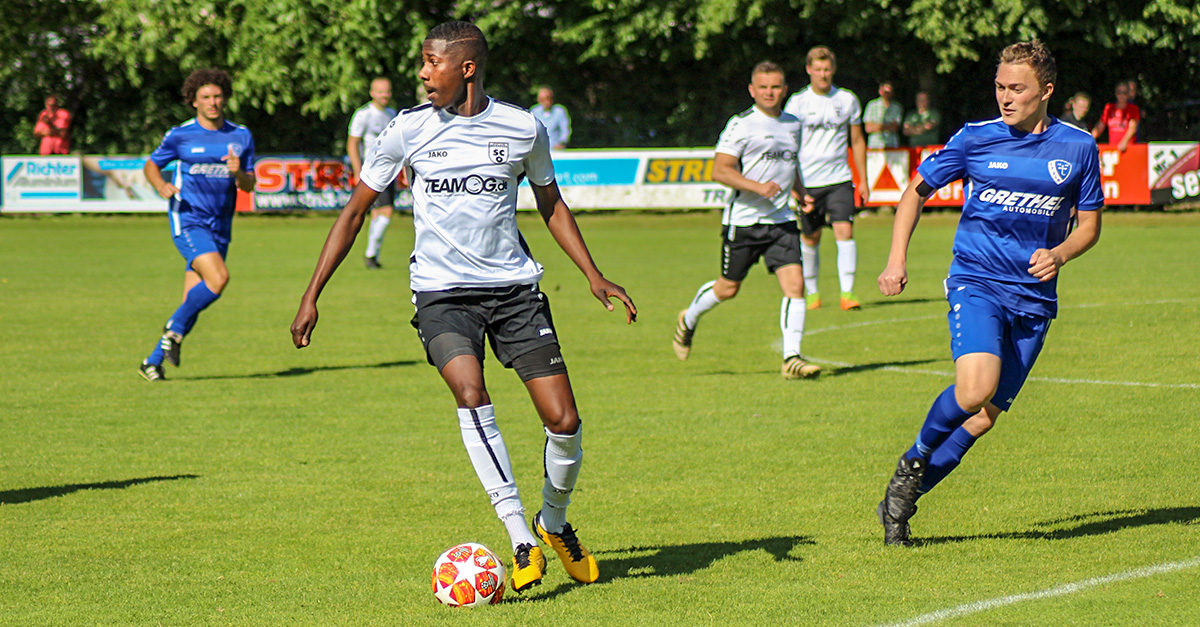 Aliu Cisse holt im Hinspiel der Relegation gegen SV Ulm nur ein 1:1